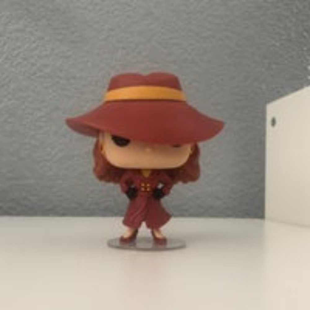 Carmen Sandiego Funko Pop - Picture 1 of 2